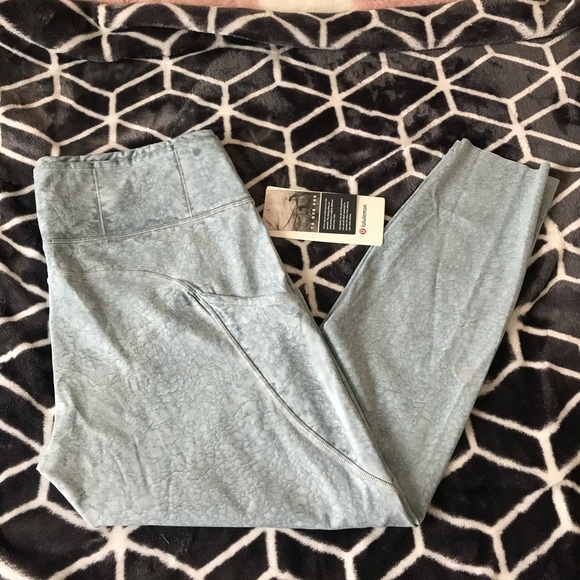 Lululemon Tights Tie Dye - Picture 2 of 8